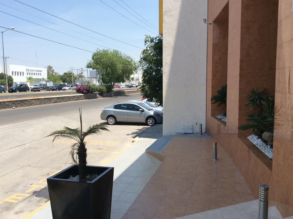 Hotel Soleil Business Class Celaya Buitenkant foto