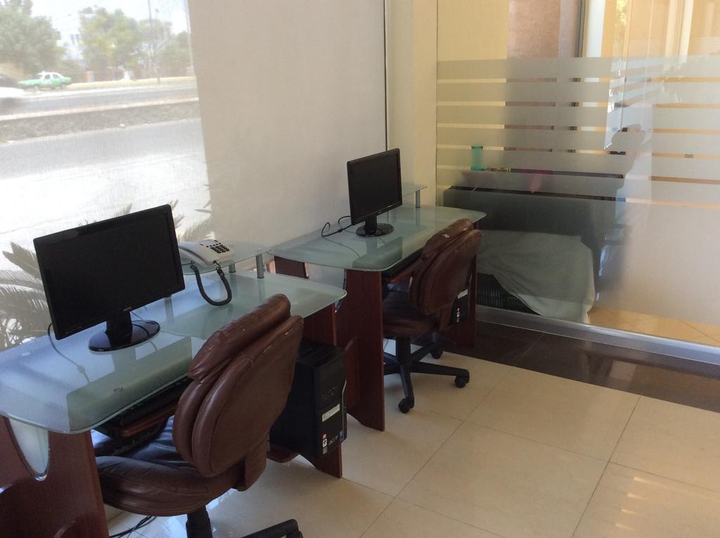 Hotel Soleil Business Class Celaya Buitenkant foto