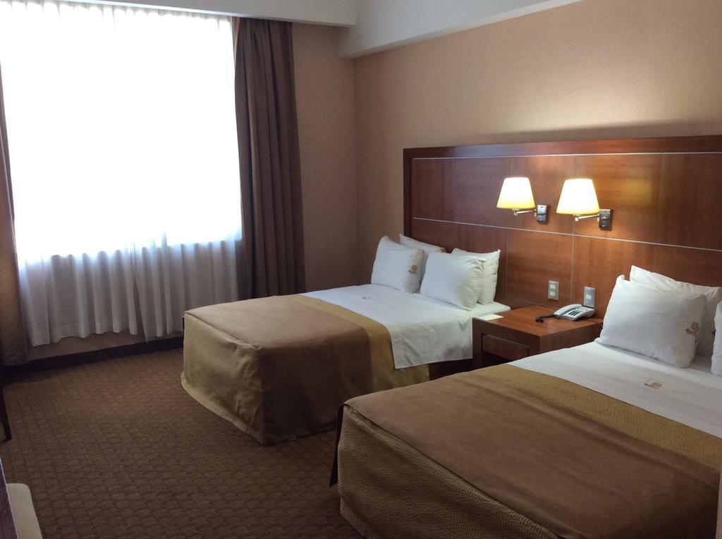 Hotel Soleil Business Class Celaya Kamer foto